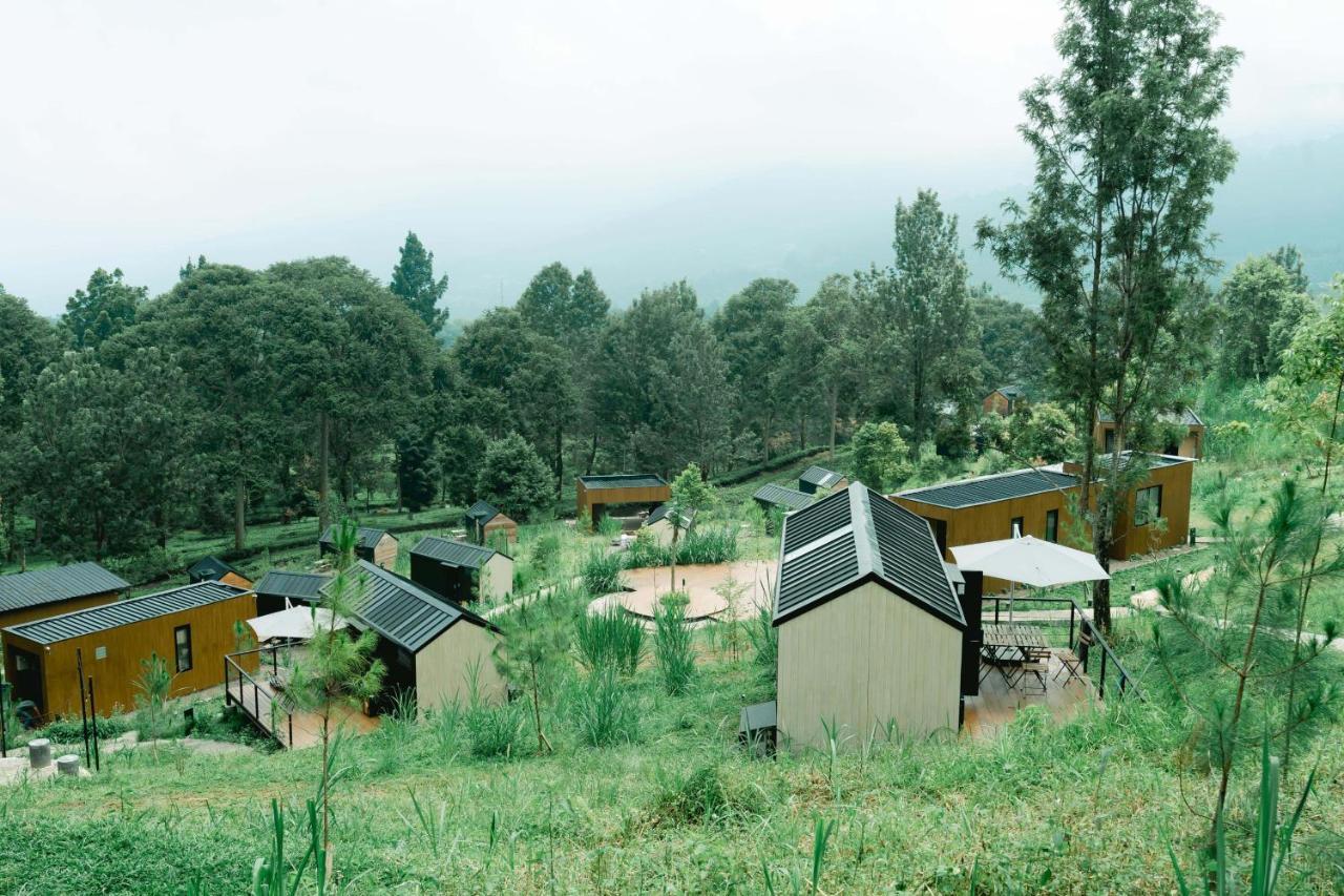 Bobocabin Gunung Mas, Puncak Hotell Tagalbato Eksteriør bilde